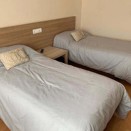 Pension Valcarce Otel Ponferrada Dış mekan fotoğraf