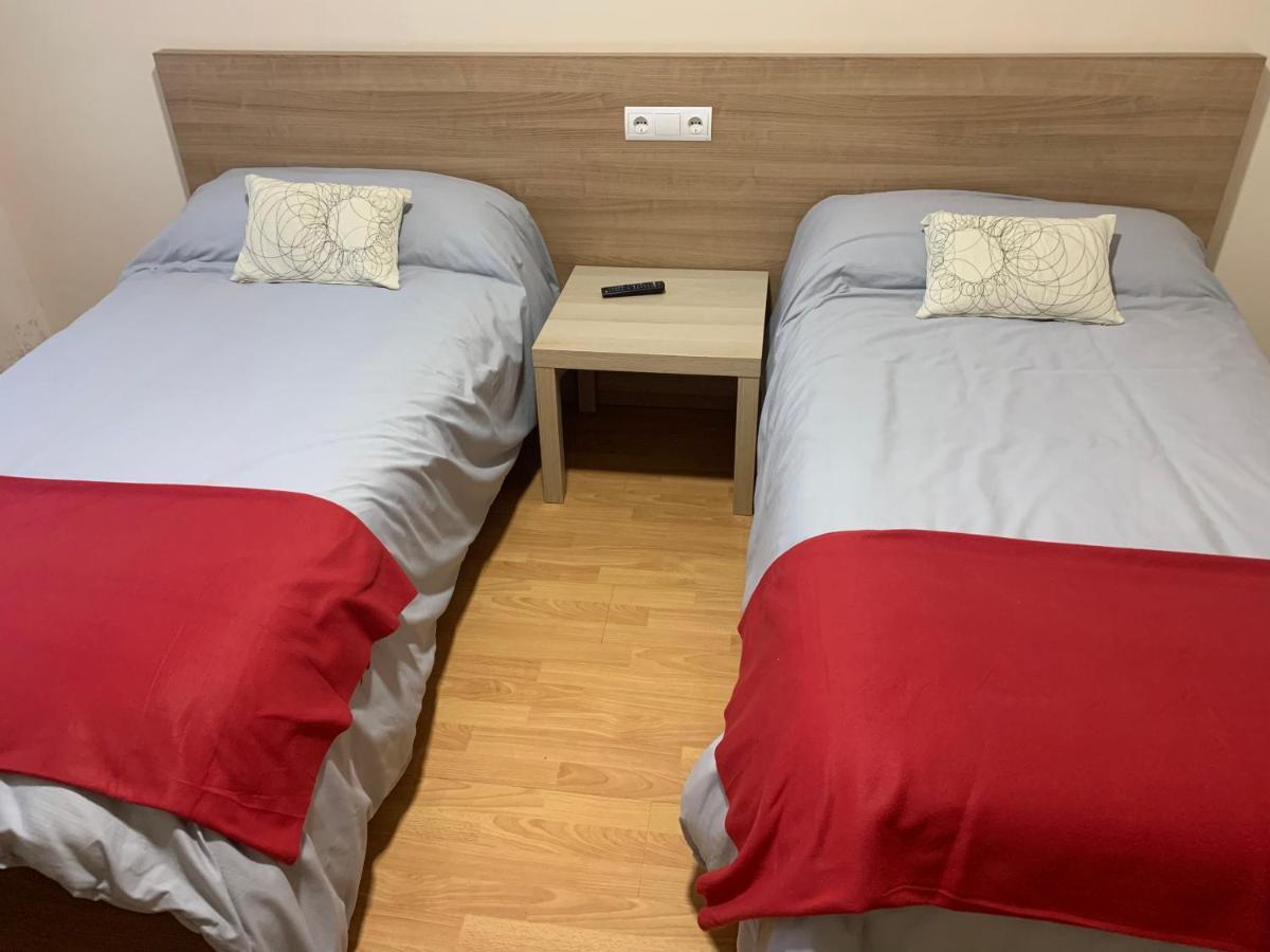 Pension Valcarce Otel Ponferrada Dış mekan fotoğraf