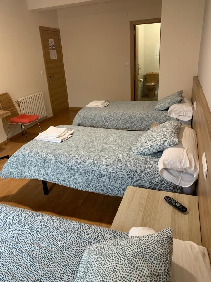 Pension Valcarce Otel Ponferrada Dış mekan fotoğraf